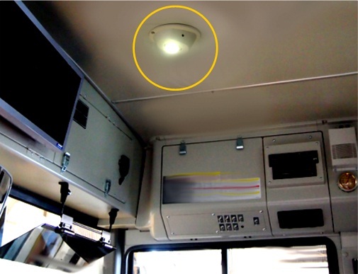 自動車パーツ ライト バス用 LEDステップランプ | トラック・バス用品（LED） | トラック 