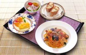 夏野菜のボロネーゼ