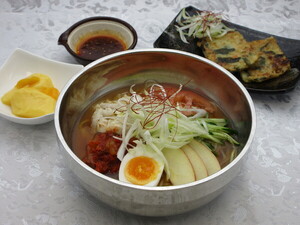 冷麺とチヂミ麺（6月2日～7月14日まで）※毎週月曜日セルフデー除外