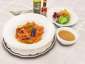【サミット】東急レディスゴルフランチ「茄子とベーコンのトマトパスタ」