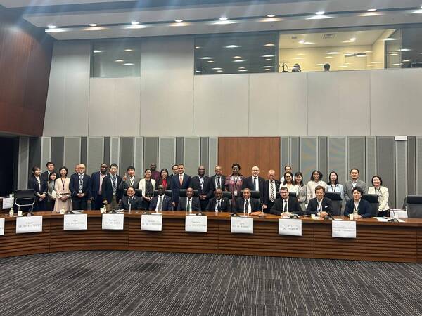 Global Partnership For Education主催の「持続可能な教育財政-駐日大使ラウンドテーブル-」に出席いたしました